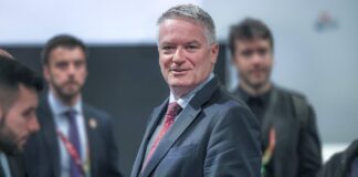 Los países empiezan a subir el impuesto de sociedades para aumentar ingresos y sufragar la defensa | Economía