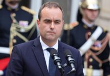 La agencia Fitch recorta la nota de la deuda francesa por la crisis política | Economía