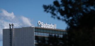 La rotunda defensa del Sabadell contra la OPA | Economía