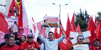 Organizaciones sociales se movilizan en Quito y otras ciudades en rechazo a las políticas del Gobierno y en defensa de la Corte Constitucional | Política | Noticias