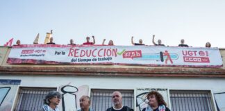 Sordo y Álvarez se encierran en una iglesia de Vallecas en protesta contra el veto a la reducción de jornada | Economía