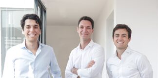 Momento Seguros raises US$10.25 million in Series A •