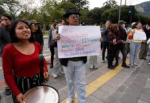 Con plantón en Fiscalía, en Quito, ciudadanos exigen la liberación de doce detenidos en Otavalo | Política | Noticias