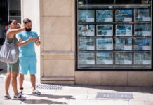 El ascensor social se avería en España: es uno de los países ricos con más desigualdad de oportunidades | Economía