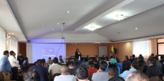 Transportistas terrestres plantearán dos cosas al Gobierno en la reunión en Latacunga | Política | Noticias