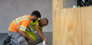 Los expertos de Funcas elevan el crecimiento de España en 2025 al 2,6%, dos décimas más de lo previsto | Economía