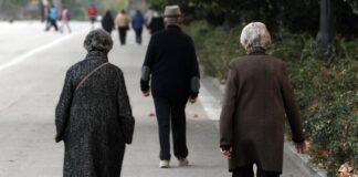 La eliminación de la brecha de género entre la población jubilada elevaría el PIB en 1,8 puntos | Economía