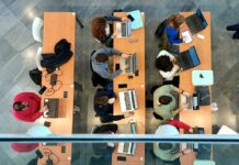 Préstamos para estudiantes: qué considerar antes de endeudarse para la universidad | Mercados Financieros