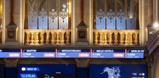 La Bolsa ante el espejo: reflexiones para un mercado más fuerte y competitivo | Negocios