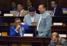 ADN se alinea y bloquea que Jorge Chamba sea investigado en el Comité de Ética por nepotismo y gestión de cargos públicos