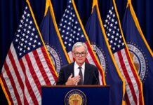 La Reserva Federal de EE UU acelera la bajada de tipos ante la debilidad de mercado laboral | Economía