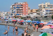 La entrada de turistas superó por primera vez los 11 millones en julio pero se confirma el enfriamiento del sector | Economía