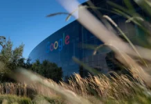 Penske Media sienta en el banquillo a Google por los AI Overviews