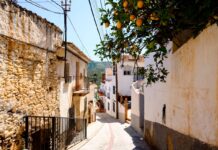 Las diferencias entre el municipio más rico y el más pobre de España: sueldos siete veces más altos e inversiones que se multiplican por 70 | Economía