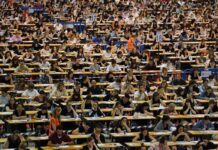 El Congreso estudia una proposición de ley para unificar a todos los funcionarios de categoría A en un único grupo | Economía