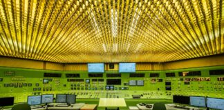 Las eléctricas notifican al Gobierno su intención de prorrogar la vida útil de la central nuclear de Almaraz | Economía