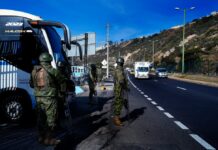 Ministro de Defensa, Gian Carlo Loffredo, dice que militares retenidos fueron maltratados | Política | Noticias