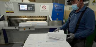 Electores no podrán usar su teléfono celular ni tomar fotografías en el momento de votar el próximo 16 de noviembre | Política | Noticias