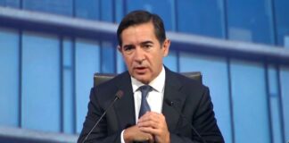 Torres se blinda con una lluvia de millones a los accionistas tras el fracaso de la opa | Economía