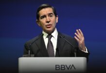 El nuevo mapa bancario que se juega en la opa del BBVA sobre el Sabadell | Economía