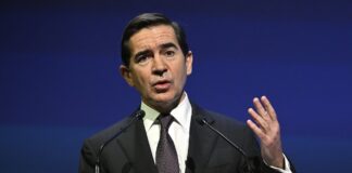 El nuevo mapa bancario que se juega en la opa del BBVA sobre el Sabadell | Economía