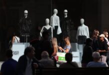 La economía deslumbra, pero muchos españoles no lo ven tan claro | Economía