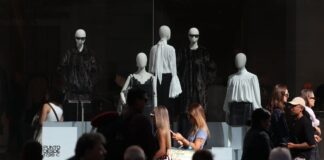 La economía deslumbra, pero muchos españoles no lo ven tan claro | Economía