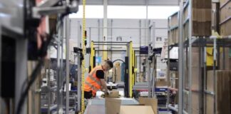 Amazon plantea un ERE en España para 1.200 trabajadores de sus oficinas corporativas de Madrid y Barcelona | Economía