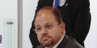 Ministro del Interior califica de “traición de la justicia” a orden de jueza de liberar a cinco detenidos tras ataque a la caravana presidencial | Política | Noticias