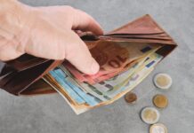 Gastos de empresa: ¿en metálico o por transferencia? ¿son parte del salario? | Mis Derechos | Economía