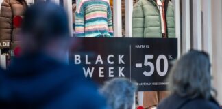 Consumo investigará posibles rebajas fraudulentas de las empresas durante el ‘Black Friday’ | Economía