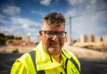 El miedo a un accidente fatal en la obra: “Hay días que temo no volver a casa” | Economía