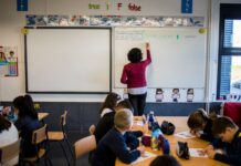 El mercado laboral logra un septiembre récord, con 31.500 empleos más y 4.900 parados menos | Economía