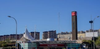 La familia pionera de los centros comerciales en España venderá su negocio por 1.600 millones | Empresas