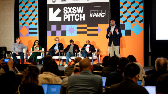 03-09_SXSW-Pitch-Artificial-Intelligence-Voice-Robotics_Jakayla-Monay_22_Edited.jpg