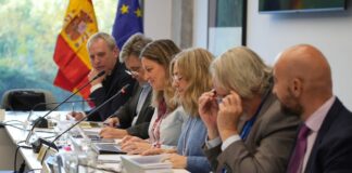 Gobierno y sindicatos pactan subir el sueldo de 3,5 millones de empleados públicos más de un 11% hasta 2028 | Economía