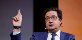 Las dudas sobre el mantenimiento del poder adquisitivo de los empleados públicos en 2026 complican la negociación salarial | Economía