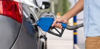 El diésel se encarece un 7% desde junio y se prepara para superar en precio a la gasolina | Economía