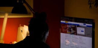 La factura digital trae de cabeza a las profesiones liberales | Negocios