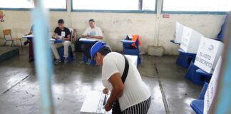 El voto convertido en una rutina: ecuatorianos han ido a las urnas por once veces en los últimos siete años