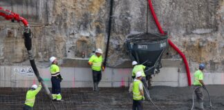 Trabajo propone estrechar la vigilancia de los riesgos laborales en las empresas pequeñas | Economía