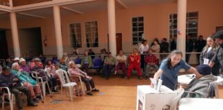 490 personas votaron desde sus hogares por el referéndum y consulta del 16 de noviembre | Política | Noticias