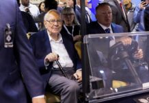 Warren Buffett se hace más rico con Google: gana 1.500 millones de dólares con el ‘rally’ de Alphabet en pocas semanas | Economía
