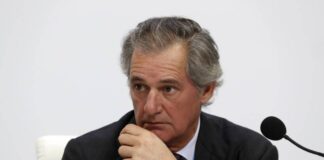 Acciona se expone a una fuga de los fondos mientras limita las explicaciones a inversores sobre los informes de la UCO | Empresas