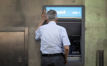 Ahorro a largo plazo, conductismo fiscal y vasos comunicantes | Opinión