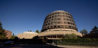 El Constitucional avala los pagos fraccionados de las grandes empresas en el impuesto de sociedades | Economía