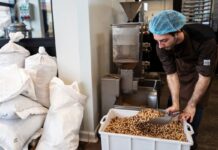 La crisis de la avellana pone contra las cuerdas al sector repostero italiano | Carta del corresponsal