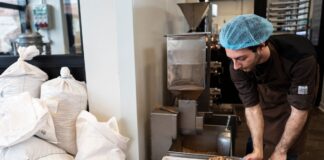 La crisis de la avellana pone contra las cuerdas al sector repostero italiano | Carta del corresponsal