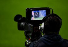 Competencia pide a LaLiga que venda sus derechos por tres años y elimine los lotes que impidan más de un operador | Economía