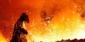 Los Gobiernos europeos pierden el miedo a subir el salario mínimo con incrementos de dos dígitos en cinco años | Economía